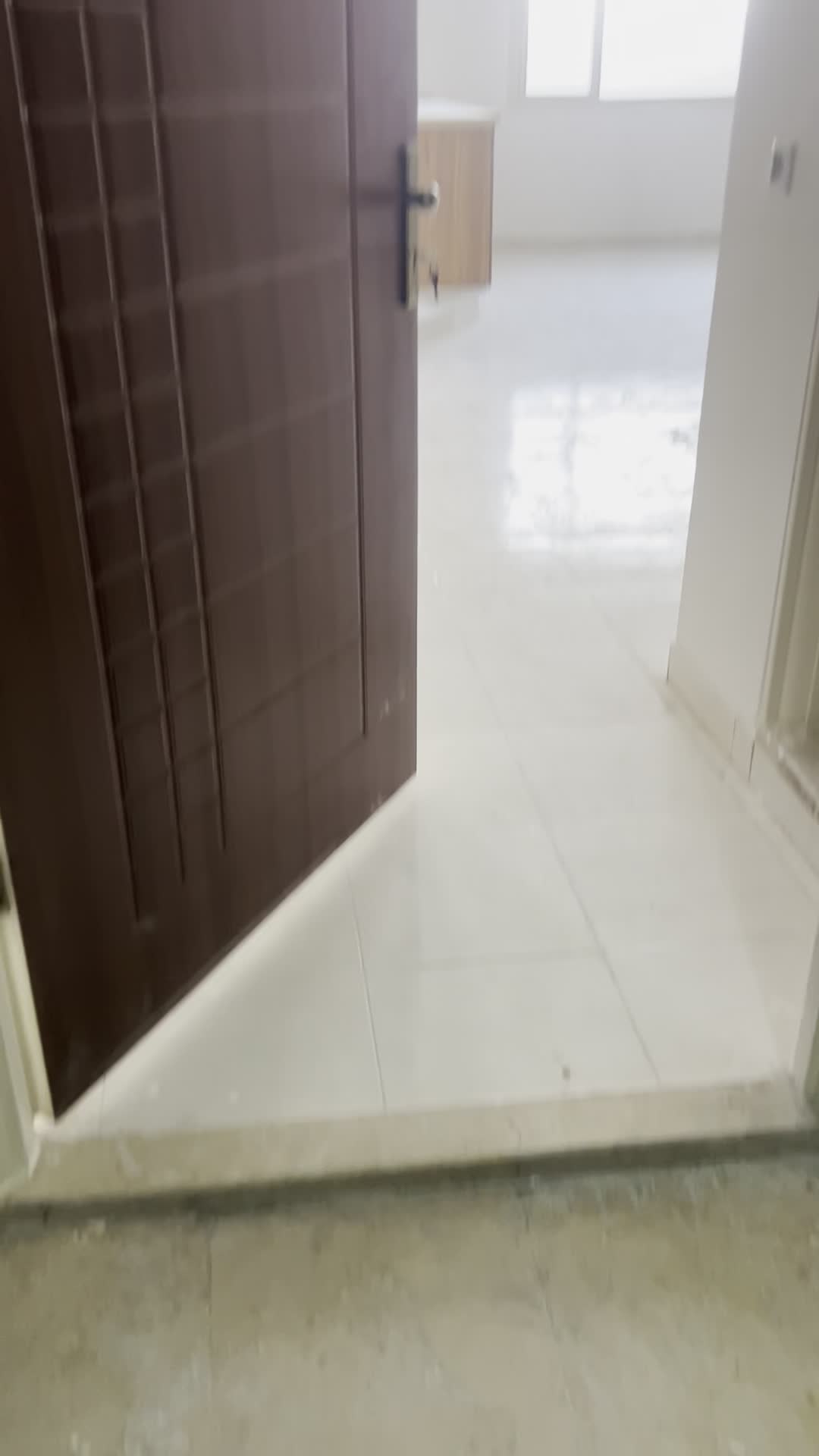 واحد ۹۸ متری سنددار با پارکینگ وآسانسور|فروش آپارتمان|محمدشهر, محمدشهر|دیوار