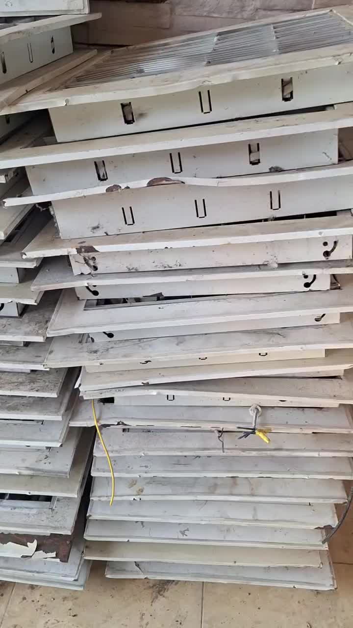 فروش تعدادی پنل سقفی تو کار 4 لامپه|لامپ و چراغ|رشت, امین الضرب|دیوار