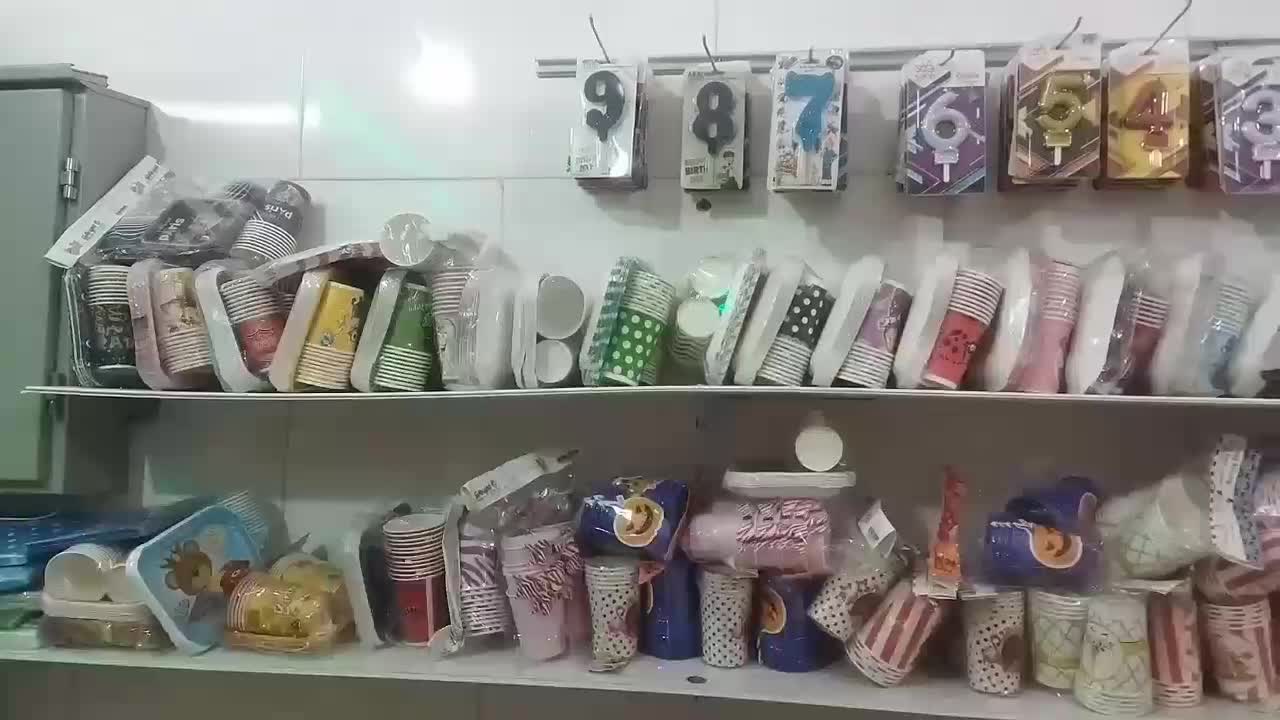 فروش کلی و جزیی لوازم جشن تولد بخاطر تغیر شغل|صنایع دستی و سایر لوازم تزئینی|مبارکه, |دیوار