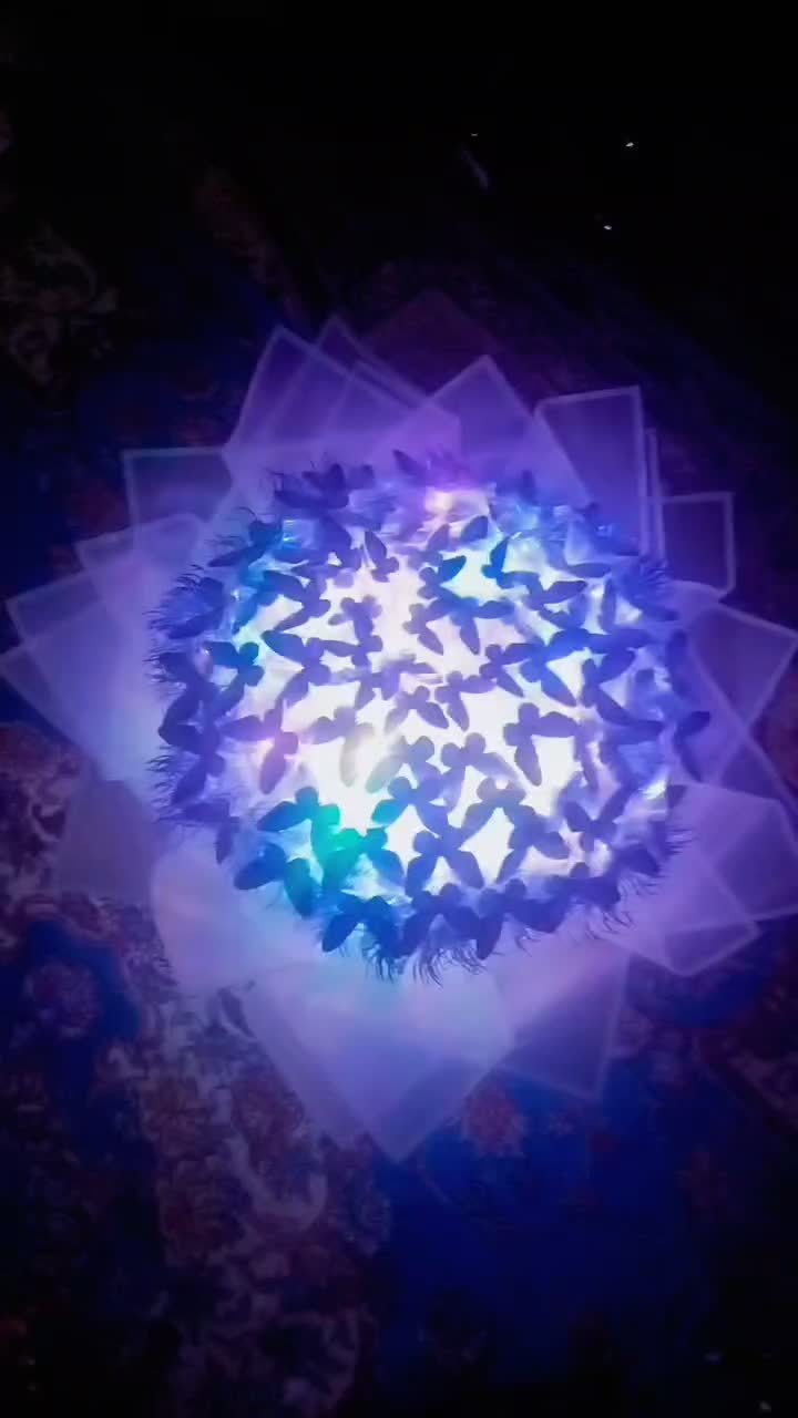 بوکت پروانه ای و گل های ربانی|گل مصنوعی|گرگان, |دیوار