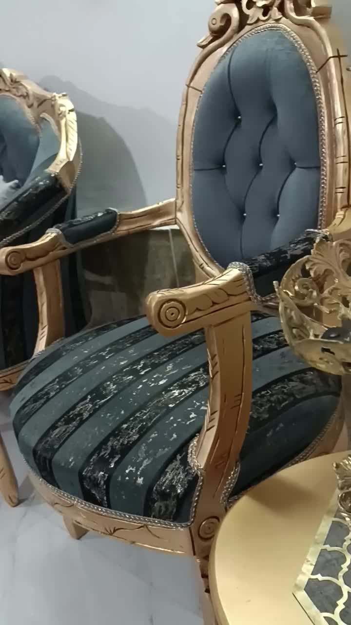 مبلمان کلاسیک طوسی چوب گردو فوم سرد نونو|مبلمان خانگی و میز عسلی|بروجرد, |دیوار