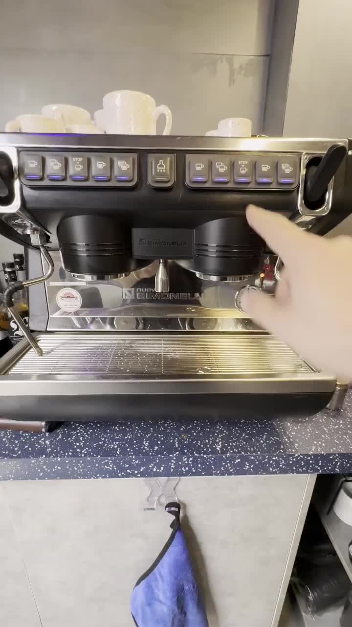 اجاره کافه با تجهیزات|اجارهٔ مغازه و غرفه|رشت, گلباغ نماز|دیوار