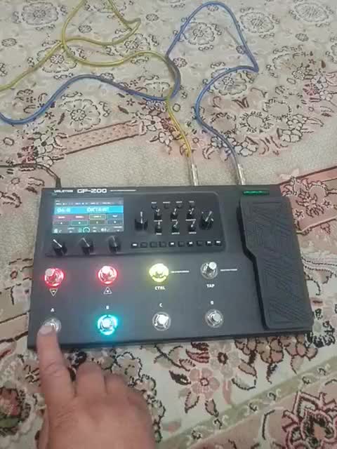 GP-200|گیتار، بیس، امپلیفایر|نقده, |دیوار