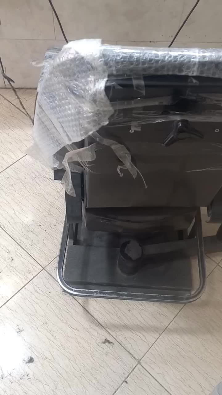 لوازم آرایشگاهی|آرایشگاه و سالنهای زیبایی|خرمآباد, |دیوار