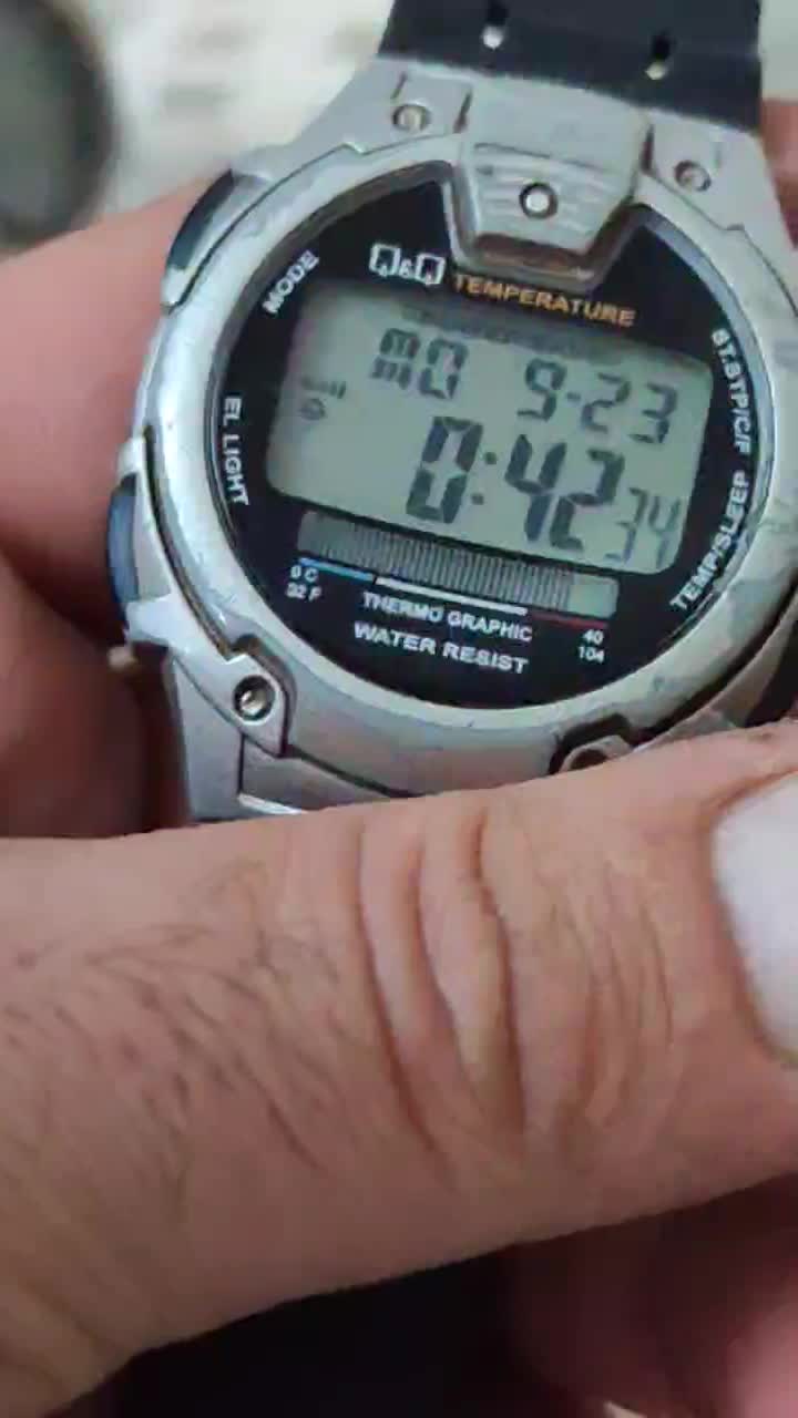 ساعت کامپیوتری کیو اند کیو قدیمی|ساعت|تبریز, |دیوار