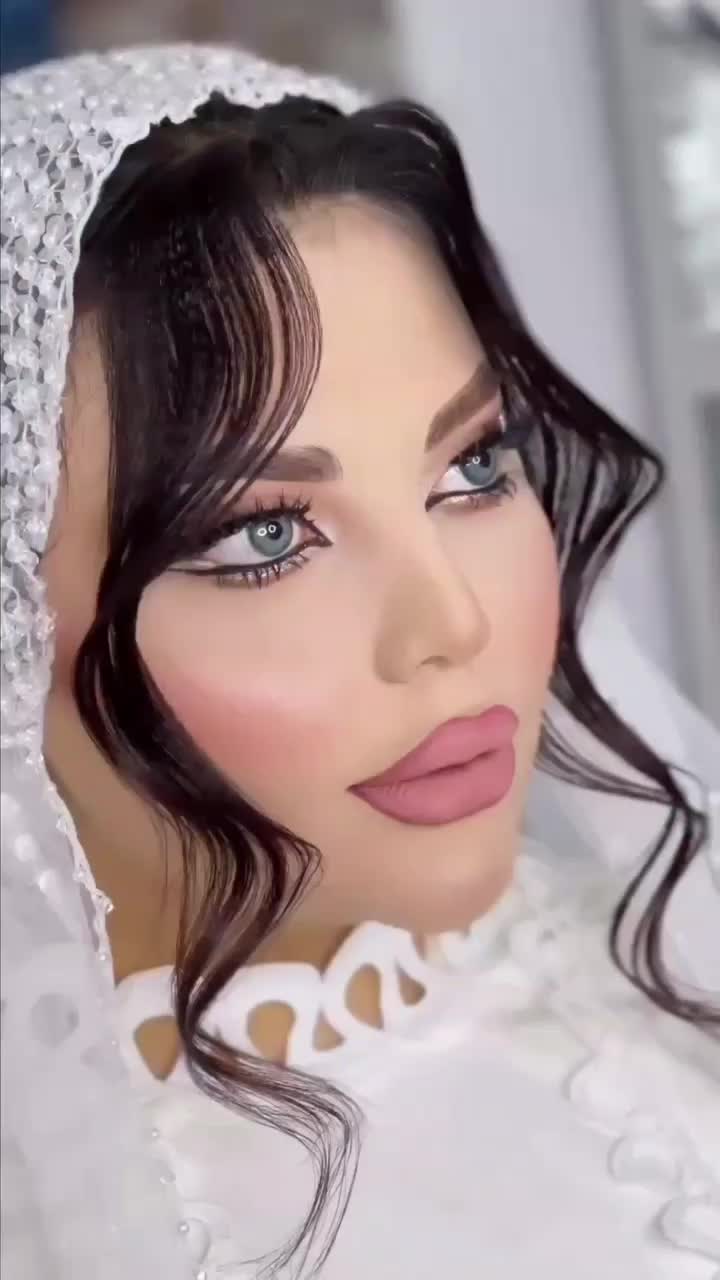 میکاپ وشنیون(VIP)محفلی باهم۲۵۰۰ت وپکیج(VIP)عروس۱۳ت|خدمات آرایشگری و زیبایی|اصفهان, سعادت‌آباد|دیوار