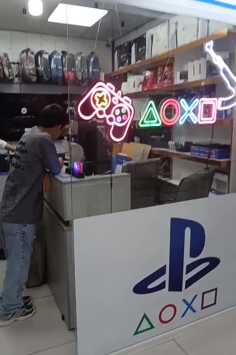 اخرین نسل کنسول بازی ps4 pro|کنسول، بازی ویدئویی و آنلاین|تهران, نصرت|دیوار
