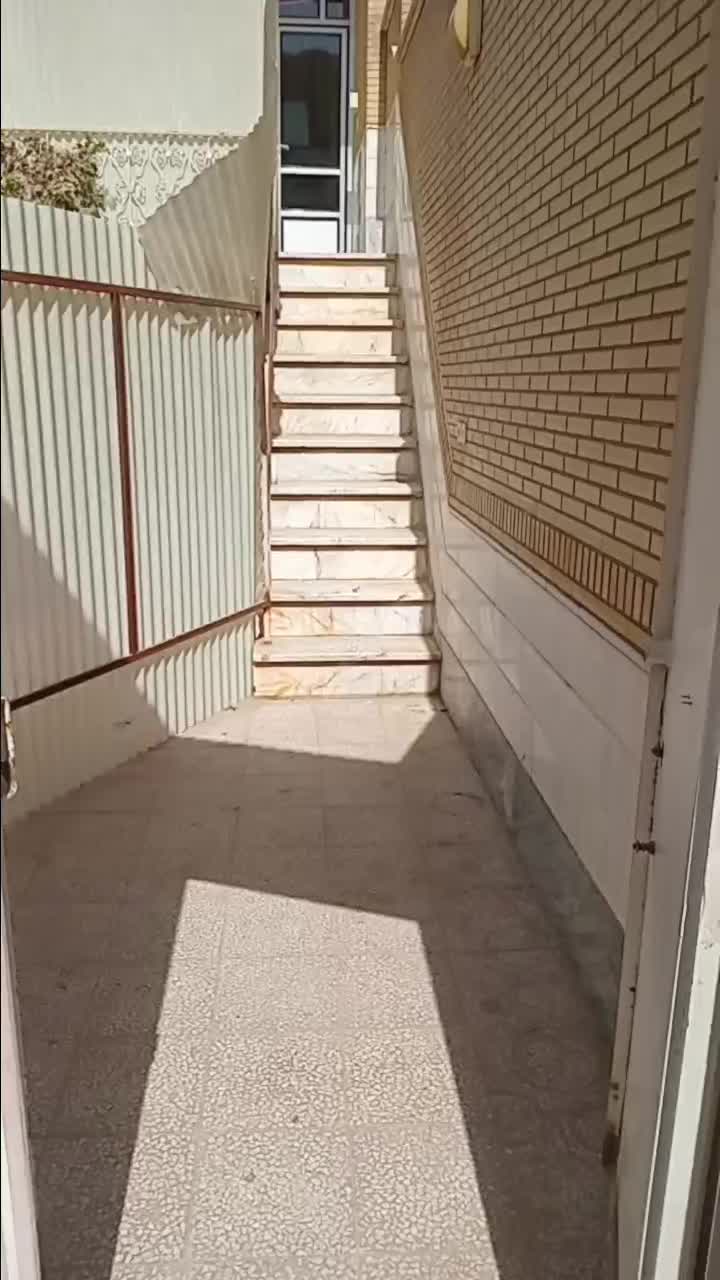 خانه طبقه بالا ۱۲۰ متر ورود مستقل|اجارهٔ خانه و ویلا|قم, زنبیل آباد|دیوار