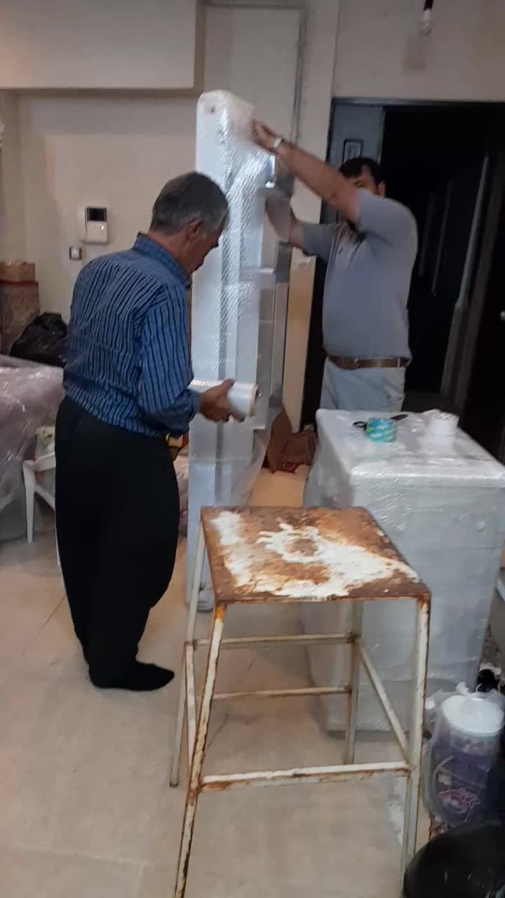 شرکت حق شناس * ایسوزو۶متری باکارگر حمل اثاثیه منزل|خدمات حمل و نقل|سنندج, |دیوار