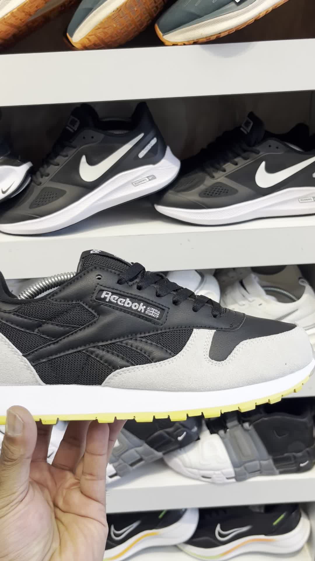 کتونی برند ریباک مدل کلاسیک|کیف، کفش، کمربند|تهران, باشگاه نفت|دیوار