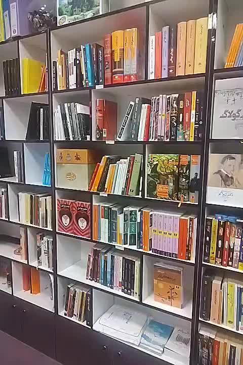 کتابفروشی کتاب باز ( تخفیف دائمی/ فروش اقساطی)|کتاب و مجله آموزشی|قم, شاه احمد قاسم|دیوار