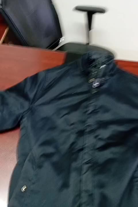 کاپشن|لباس|قم, قلعه عموحسین|دیوار