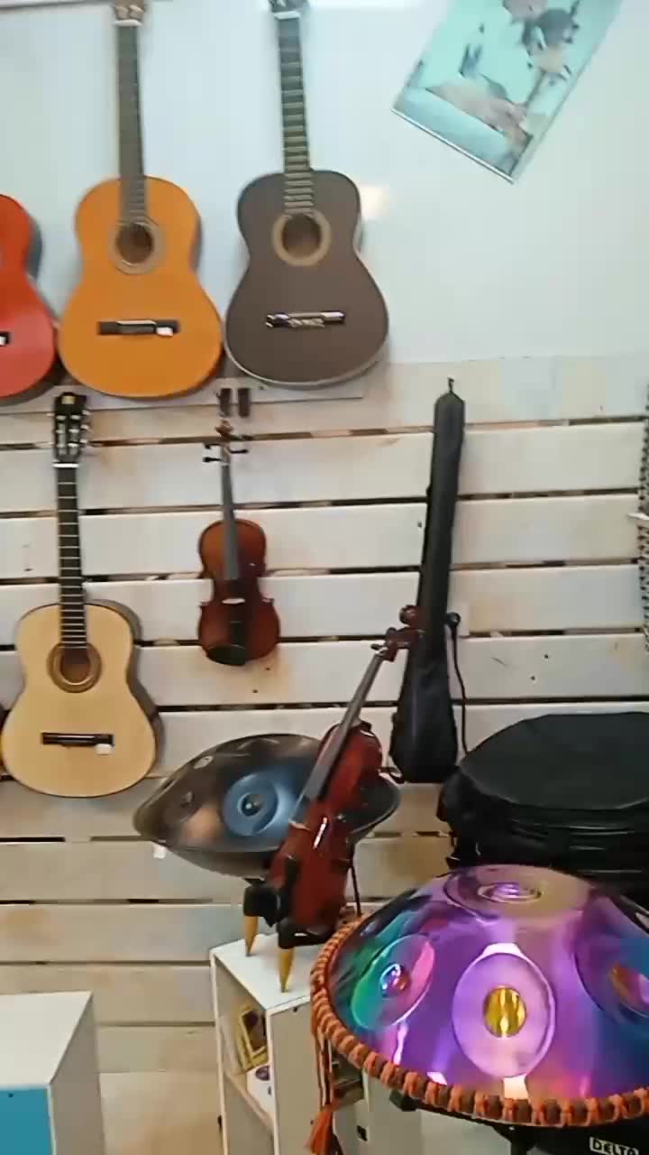 گالری موسیقی آونگ|گیتار، بیس، امپلیفایر|سرایان, |دیوار