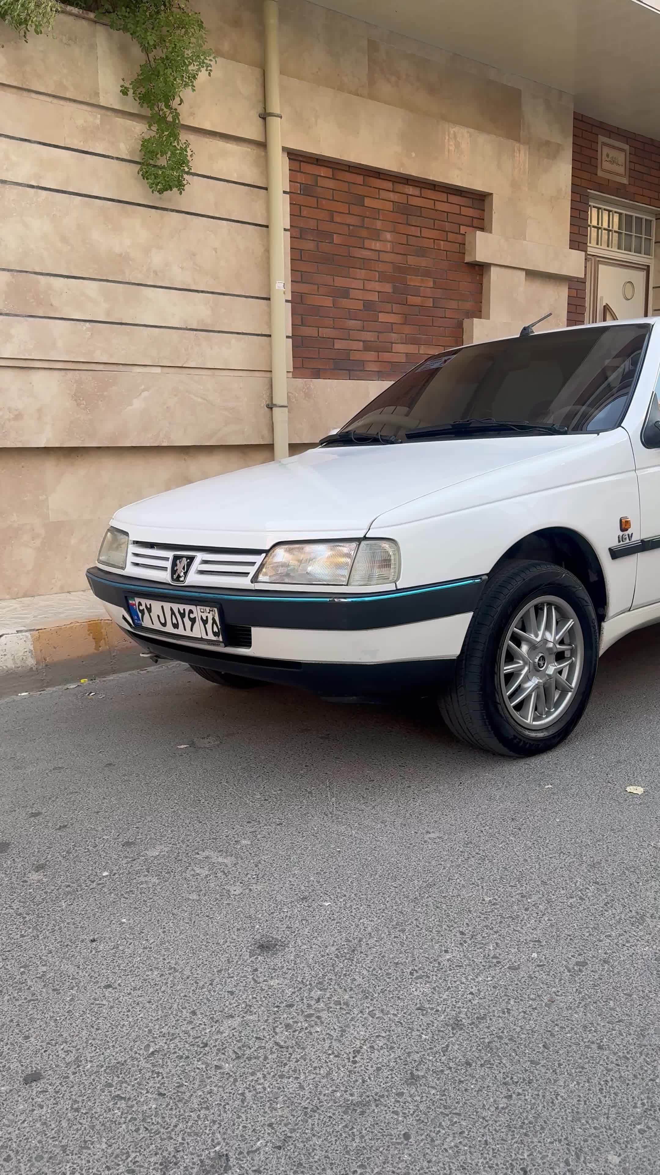 ۴۰۵ اتاق ۱۴۰۳ شرکتی|خودرو سواری و وانت|تبریز, |دیوار