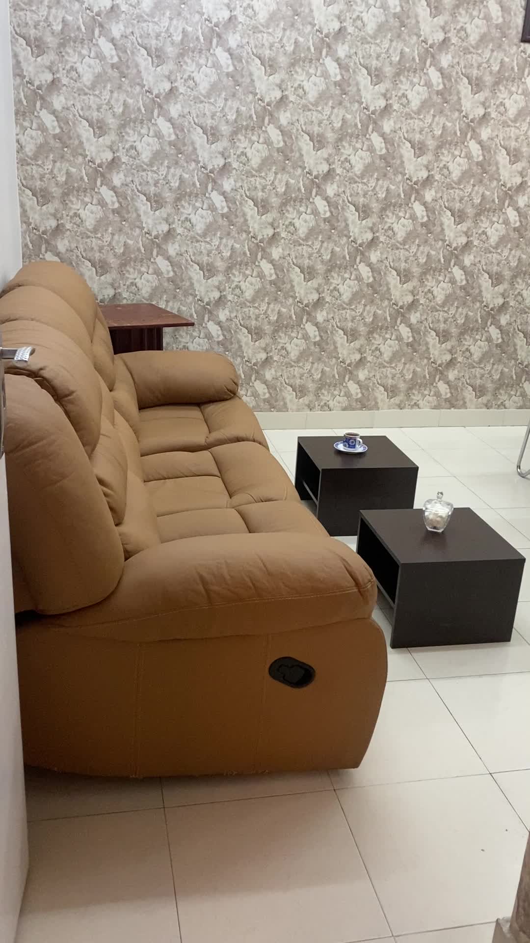 اجاره دفتر کار ساعتی در ولیعصر|اجارهٔ کوتاه‌مدت دفتر کار و فضای آموزشی|تهران, شیخ هادی|دیوار