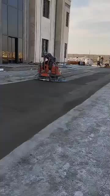 درخرمشهر بتن ریزی کف با ماله پروانه ای|خدمات پیشه و مهارت|خرمشهر, |دیوار