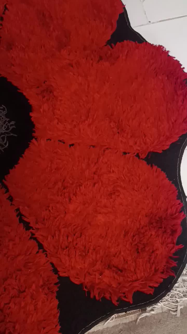 فرش طرح گل سالم و تمیز و ۳عددپادری|فرش|گرگان, |دیوار