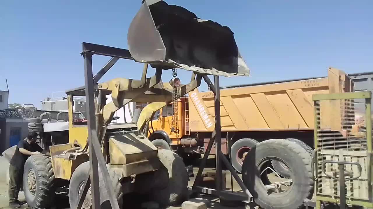 لودر لهستانی موتور 4 سیلندر قوی پوکه مصالح|خودرو سنگین|تهران, فتح|دیوار