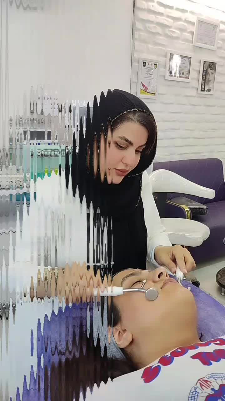 فیشال داخل کیلینیک وسالن زیبایی|خدمات آرایشگری و زیبایی|قم, صدوق|دیوار