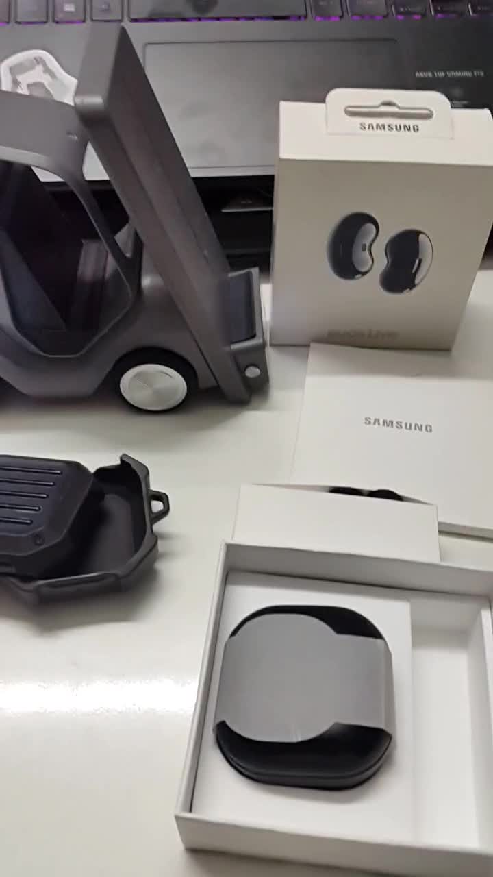 هنزفری بلوتوثی سامسونگ galaxy buds live|لوازم جانبی موبایل و تبلت|اصفهان, مسجد مصلی|دیوار