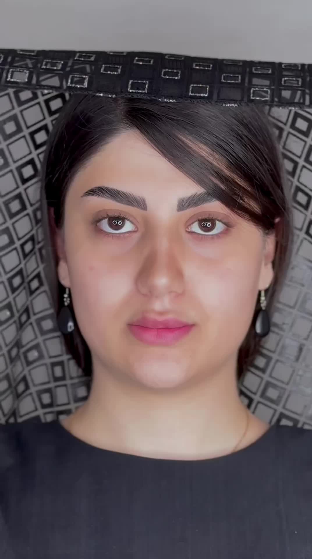 خدمات و آموزش میکاپ ، شنیون ،آرایش صورت|خدمات آرایشگری و زیبایی|مشهد, فردوسی|دیوار
