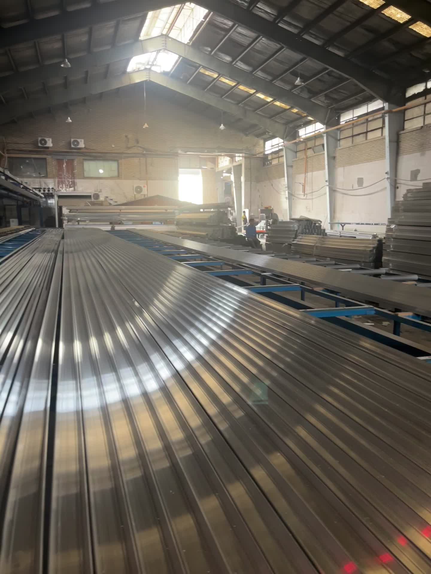 تولید انواع پروفیل درب های دکوفیکس|عمده‌فروشی|مشهد, امیریه|دیوار