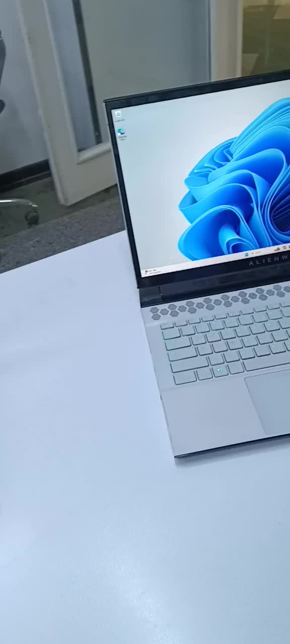 Alienware M17 R2 با گرافیک اینتل|رایانه همراه|تهران, میدان ولیعصر|دیوار