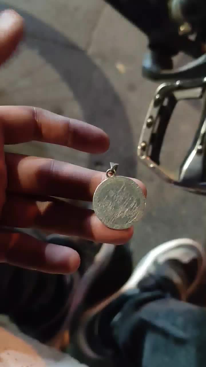 آویز گردن بند نقر|جواهرات|اردبیل, |دیوار