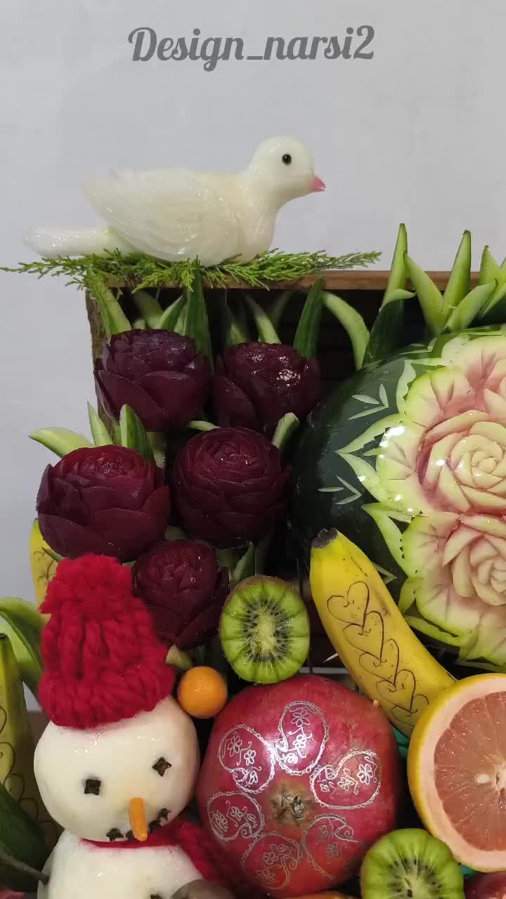 میوه آرایی حکاکی هندوانه یلدا،چله ژله تولدعقدجشن|خدمات پذیرایی، مراسم|رشت, جانبازان|دیوار