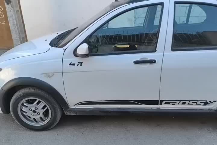 کوئیک کم کار سالم و مرتب|خودرو سواری و وانت|مشهد, گاز|دیوار