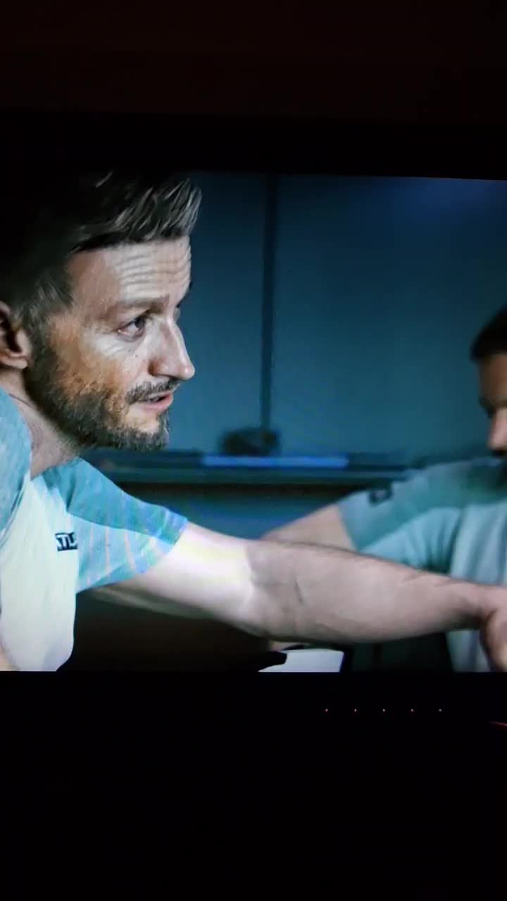 ۱ عددکیس کامپیوتر|رایانه رومیزی|ری, علایین|دیوار